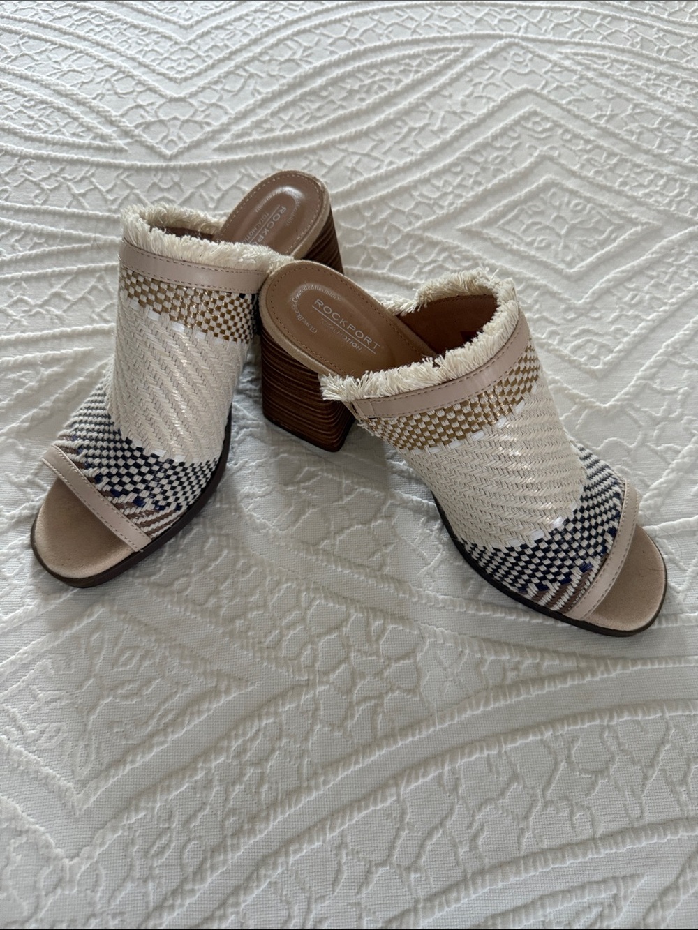 Rockport Neutral Beige Woven Open-Toe Block Heel Mules